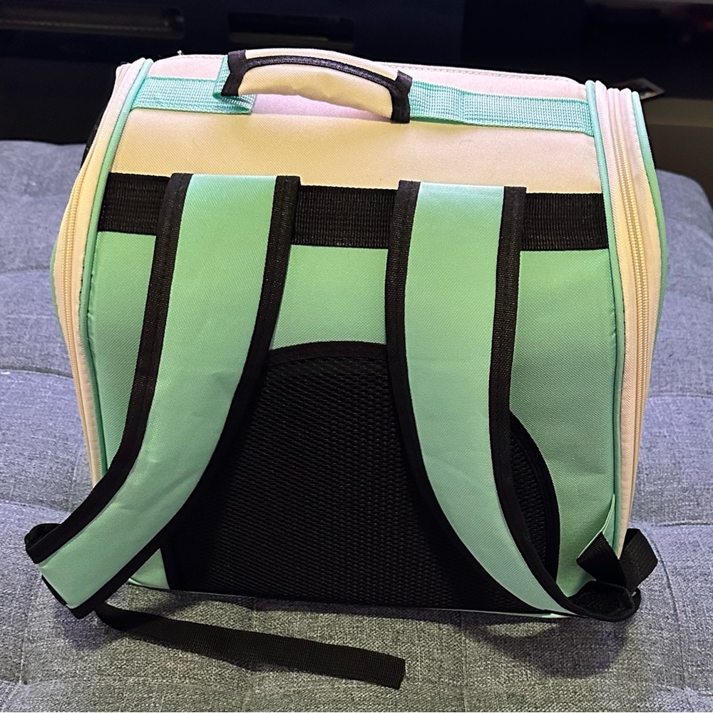 Backpack Pet Carrier - Picture 2 of 7